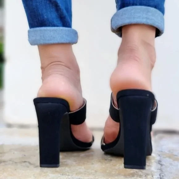 Women's Black Square Toe Ring Strappy Heel Sandals - Picture 4 of 5